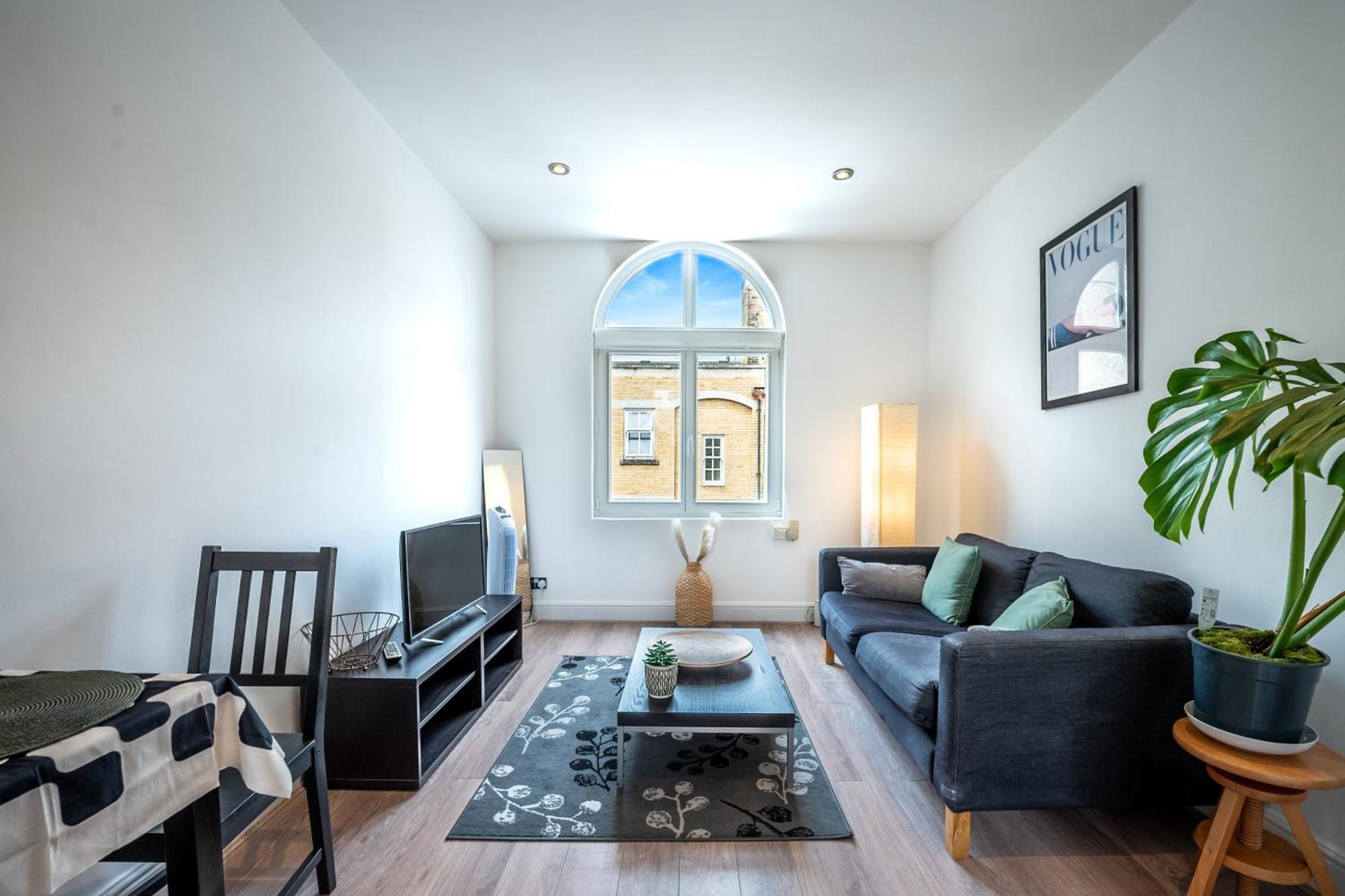 One-Bed Flat, Kensington, Bank Payment To The Host Within 24H From The Reservation Apartment Лондон Екстериор снимка