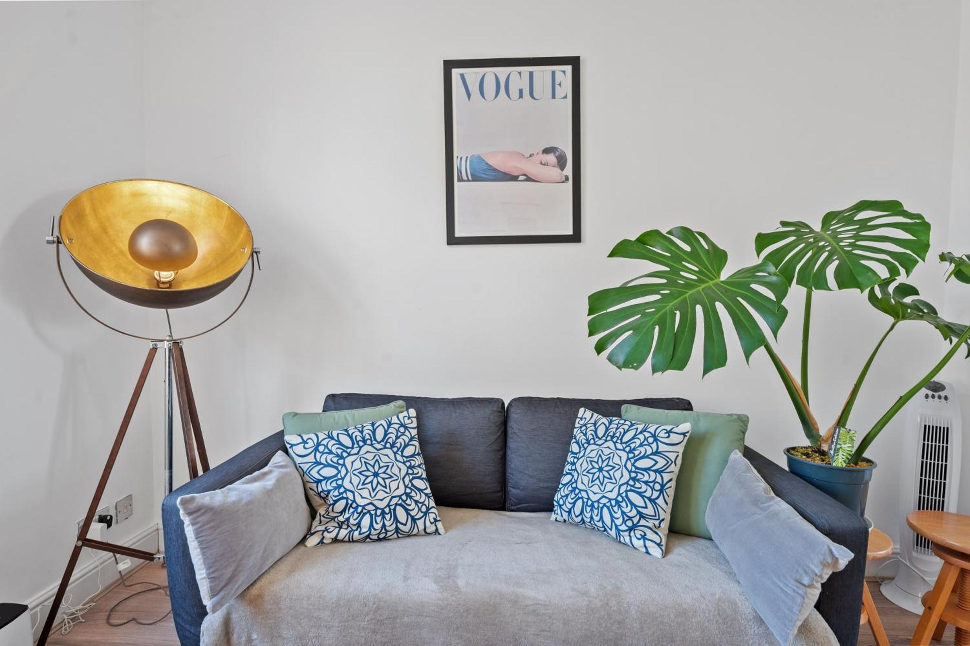 One-Bed Flat, Kensington, Bank Payment To The Host Within 24H From The Reservation Apartment Лондон Екстериор снимка